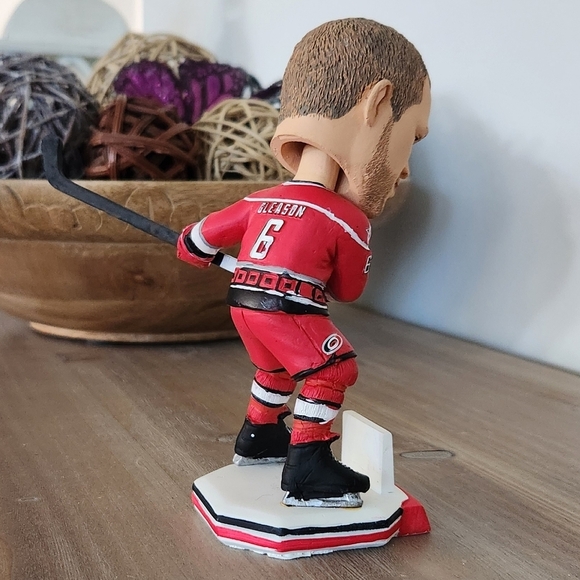 🏒 Carolina Hurricanes Tim Gleason Bobblehead – Limited Edition 2010, Boxed - Picture 12 of 16